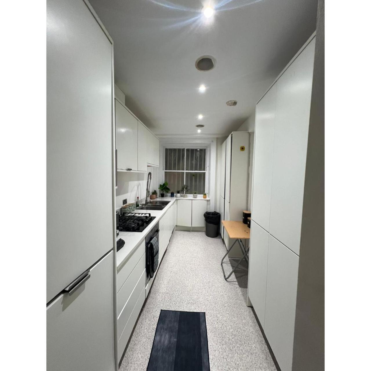 Апартаменти Fabulous 3 Bed Flat Near Edgware Road Station Лондон Екстер'єр фото